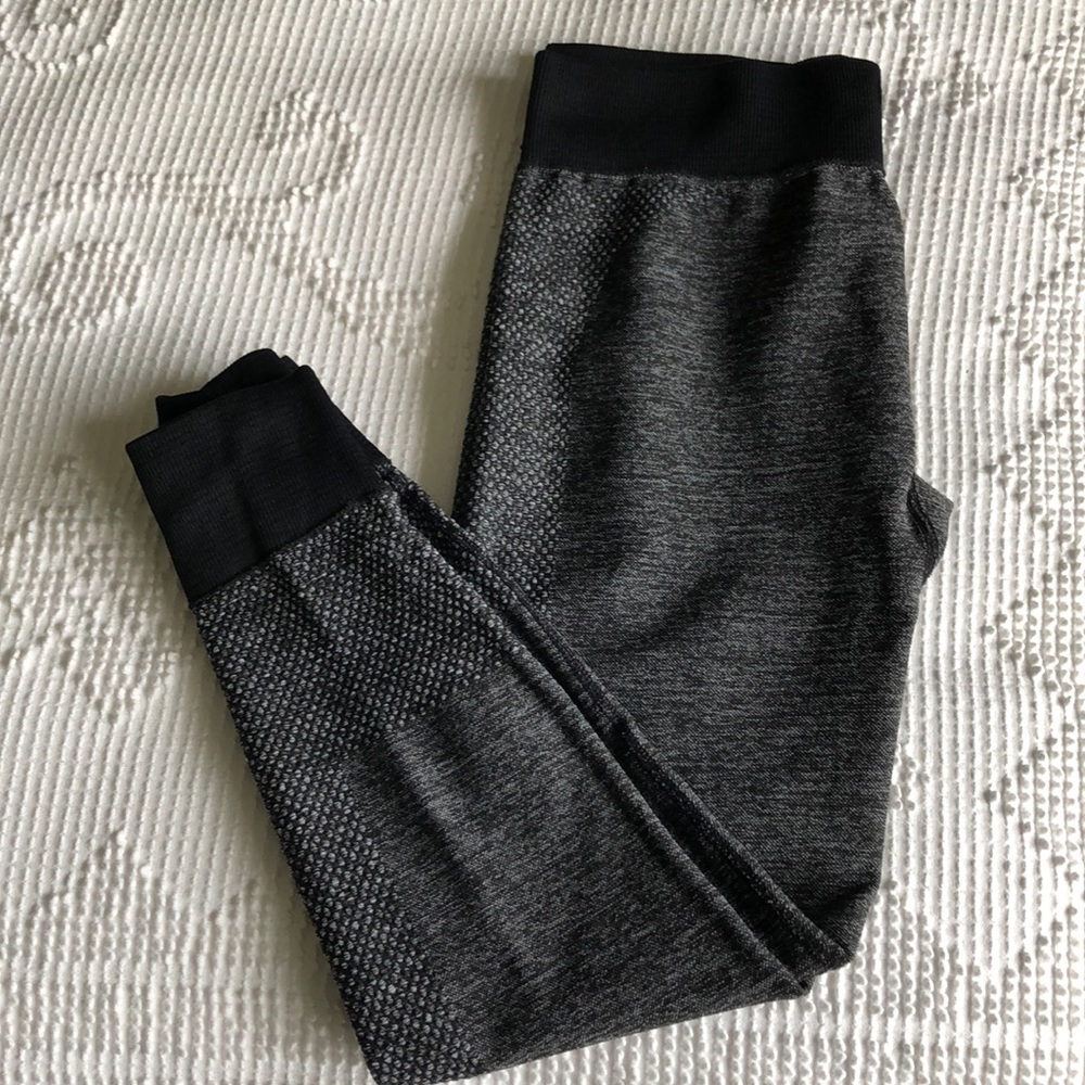 Grey leggings
